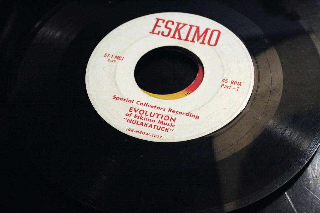 766720487_b299807077_b