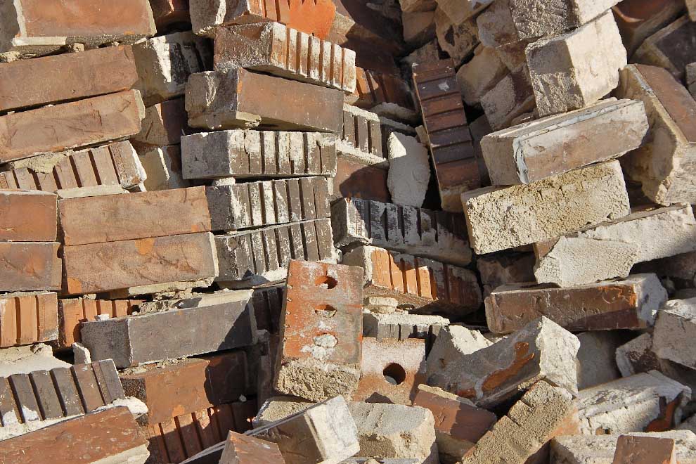mur