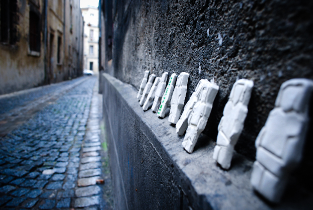 expulses-projet-street-art-figurines-2